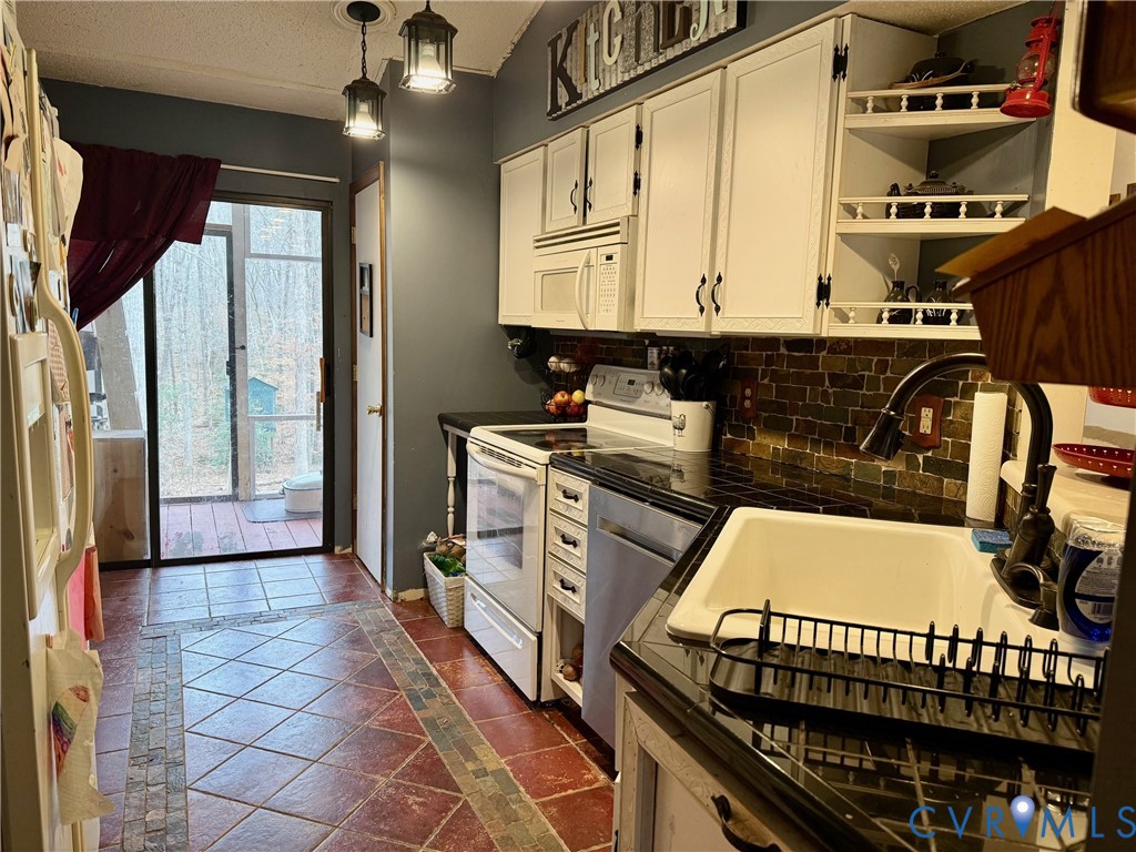 989 Signboard Road Bumpass, VA 23024 - Photo 3 of 9