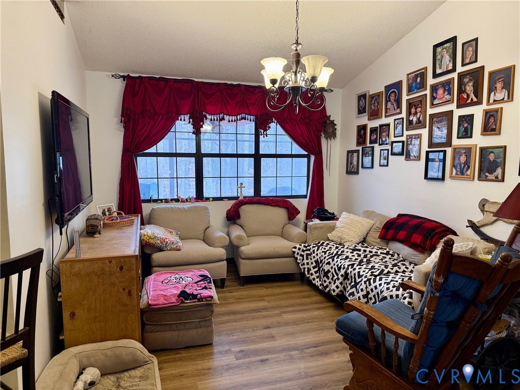 989 Signboard Road Bumpass, VA 23024 - Photo 5 of 9