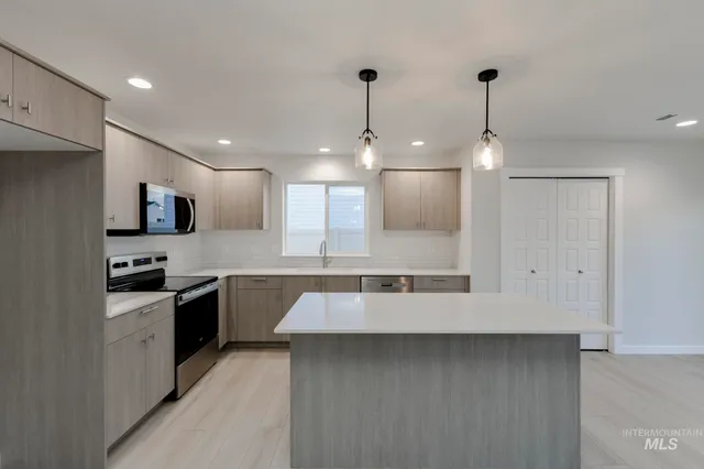 $461,990 | 16725 Sentinel Avenue, Caldwell, ID 83607