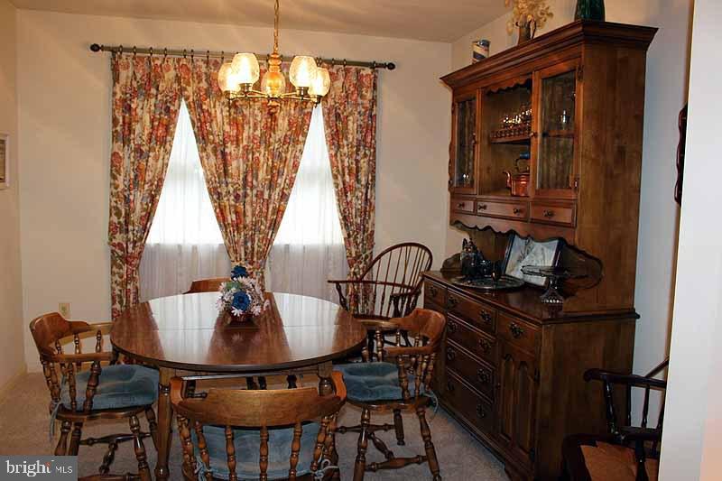 409 Longmeadow Road Lancaster, PA 17601 - Photo 4 of 11