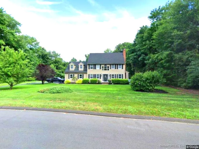 $615,000 | 8 Trevor Lane, East Granby, CT 06026