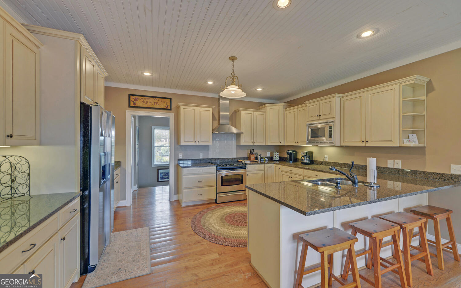 29 Cottage Lane Toccoa, GA 30577 - Photo 12 of 49 a kitchen with a stove a refrigerator and a sink