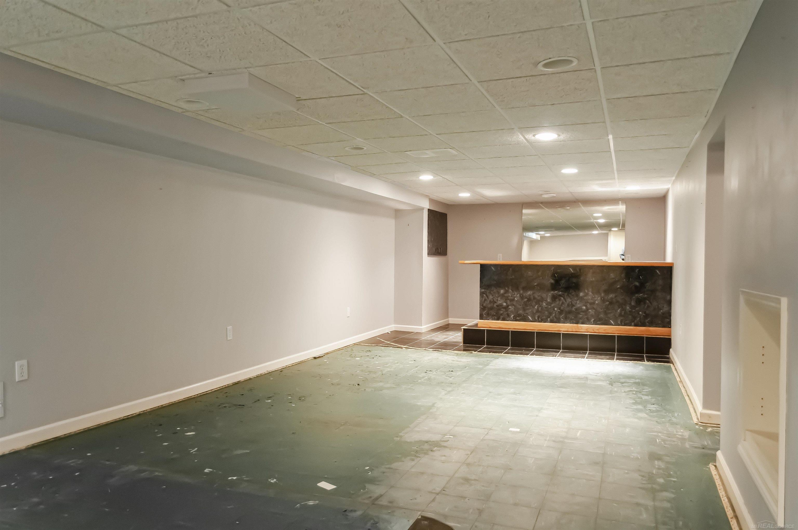 1229 Cadieux Road Grosse Pointe Park, MI 48230 - Photo 27 of 42