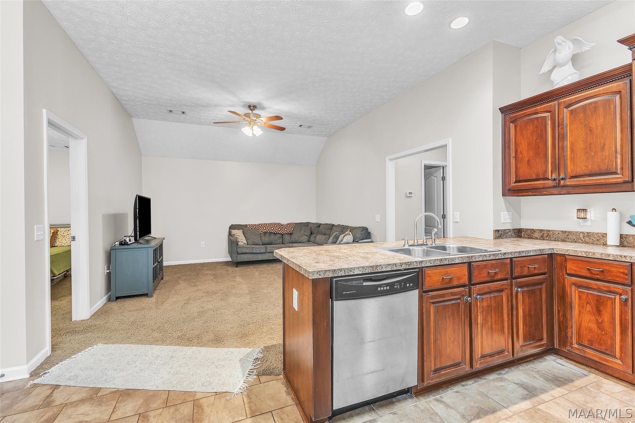 190 Ridgeview Drive Millbrook, AL 36054 - Photo 9 of 30 Gallery Image 9