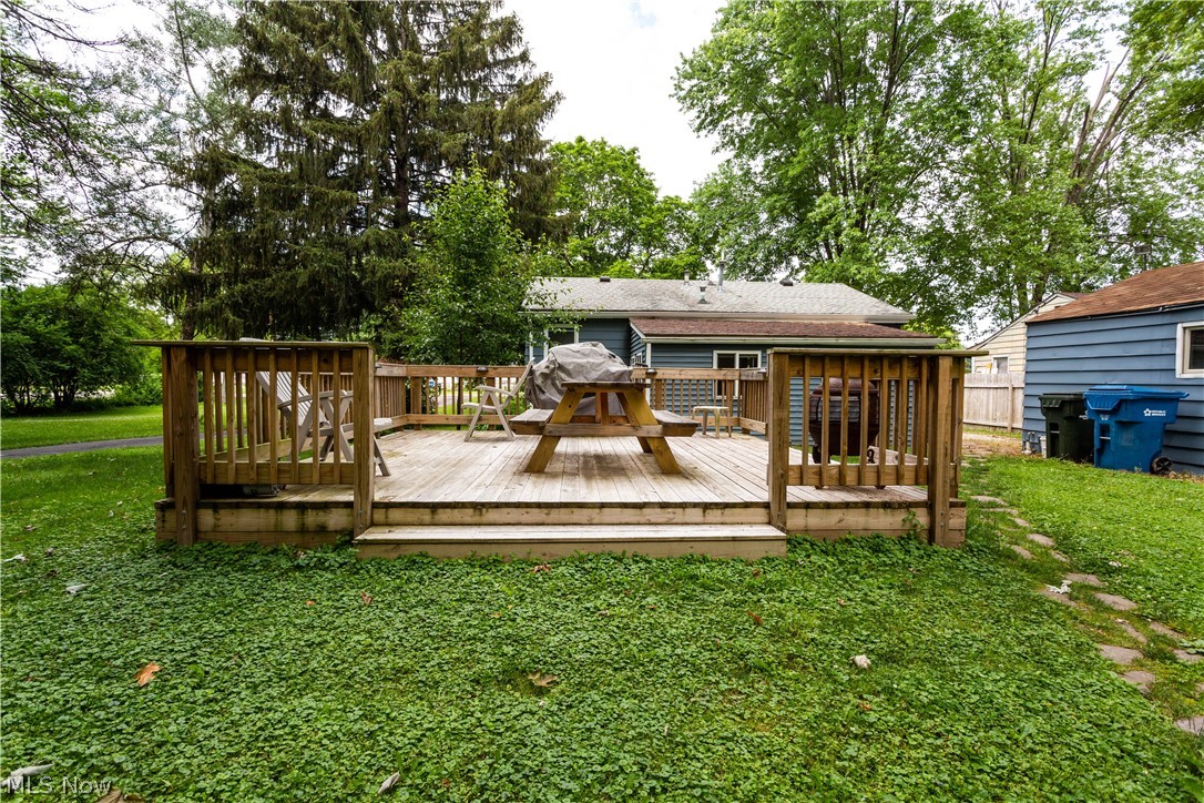 6881 Root Road North Ridgeville, OH 44039 - Photo 29 of 35
