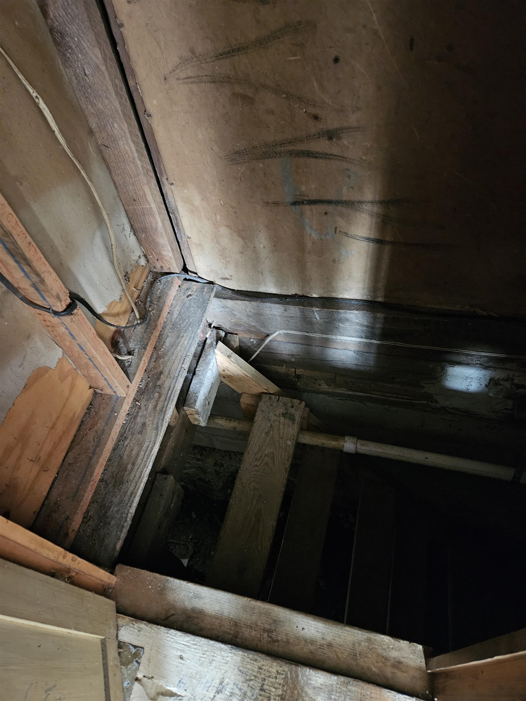 32 Charles Street Keene, NH 03431 - Photo 34 of 43