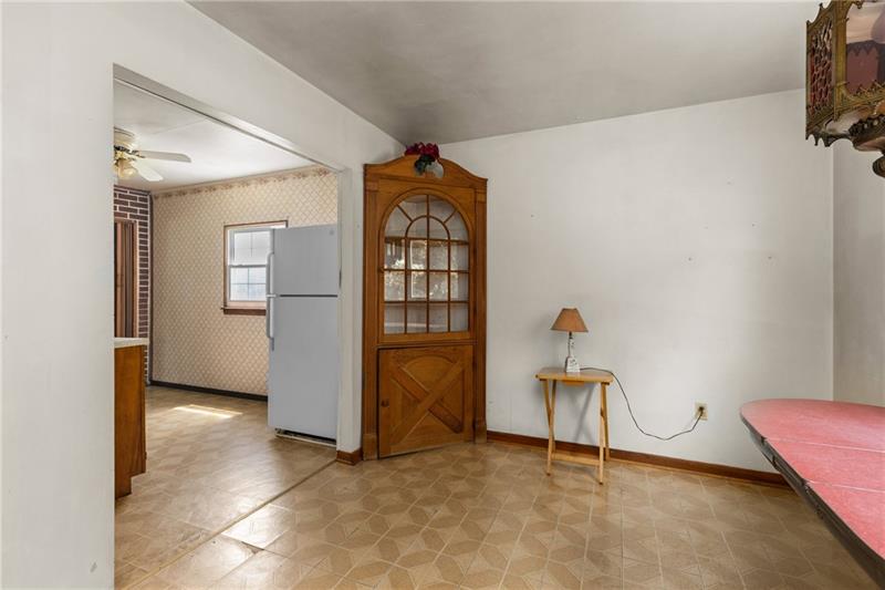 1905 Glen Road Aliquippa, PA 15001 - Photo 16 of 22 Gallery Image 16