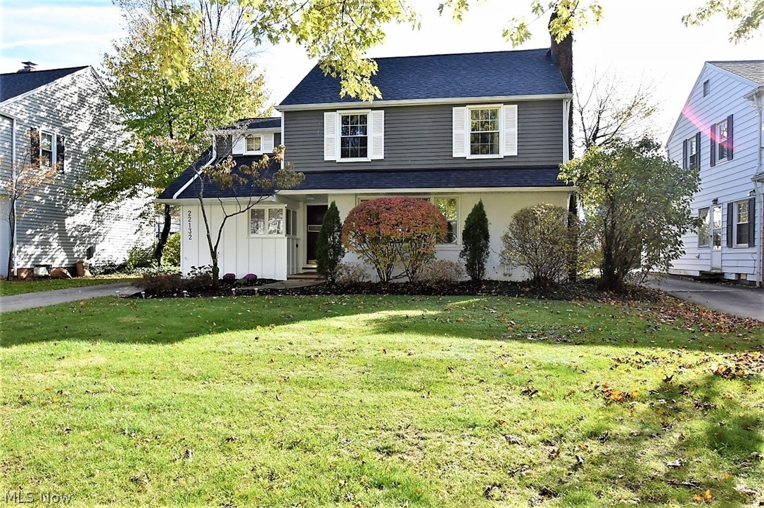 Welcome to 22132 Byron Rd. Shaker Heights OH 44122