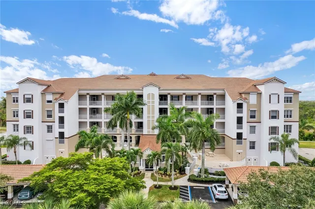$469,500 | 9121 Southmont Cove, Unit 201, Fort Myers, FL 33908