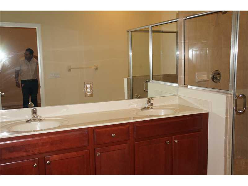 15212 Southwest 119th Terrace, Unit 15212 Miami, FL 33196 - Photo 4 of 10 Bathroom Master