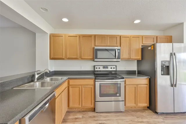 $195,000 | 6824 Dartmouth Hill Street, Riverview, FL 33578