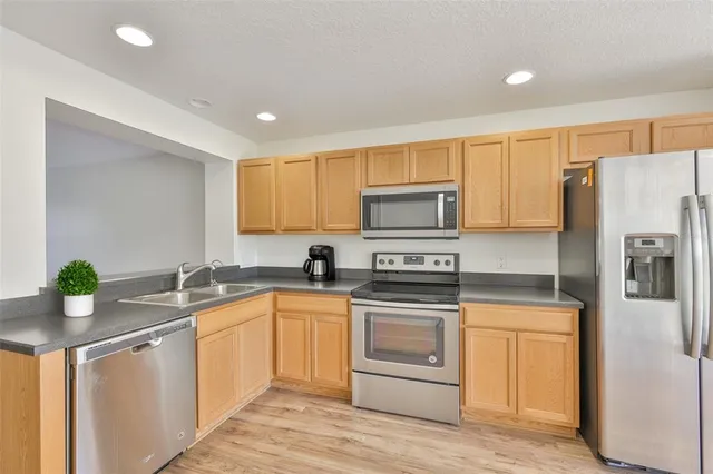 $195,000 | 6824 Dartmouth Hill Street, Riverview, FL 33578