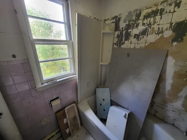 $28,000 | 111 Carrie Avenue, Eveleth, MN 55734