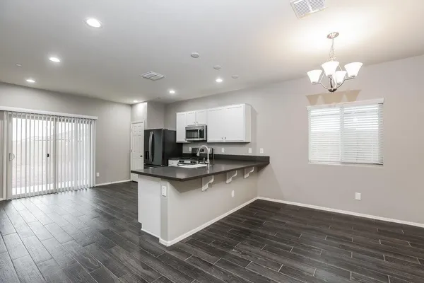 $1,980 | 21221 West Hubbell Street, Buckeye, AZ 85396