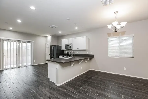 $2,105 | 21221 West Hubbell Street, Buckeye, AZ 85396