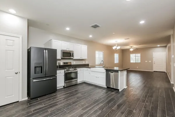 $1,980 | 21221 West Hubbell Street, Buckeye, AZ 85396