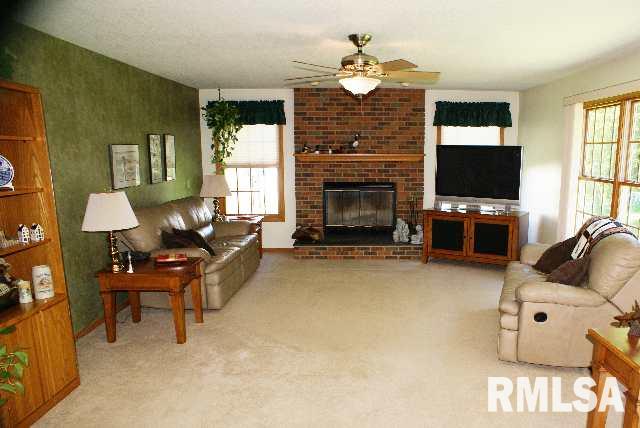 4955 Heatherstone Road Bettendorf, IA 52722 - Photo 7 of 9 Gallery Image 7