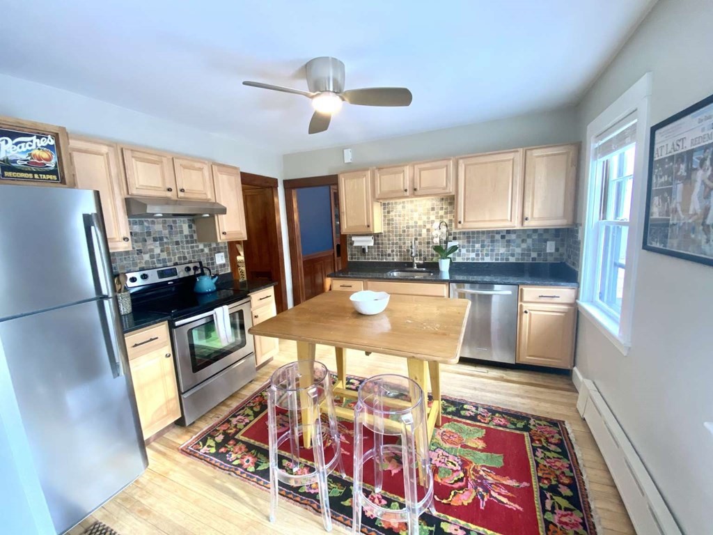 6 Arborough Road, Unit 1 Boston, MA 02131 - Photo 4 of 8