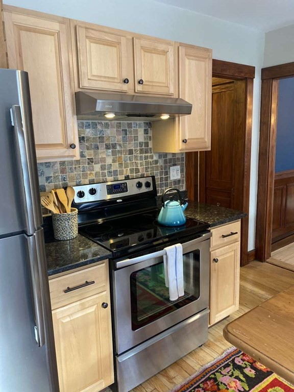 6 Arborough Road, Unit 1 Boston, MA 02131 - Photo 6 of 8
