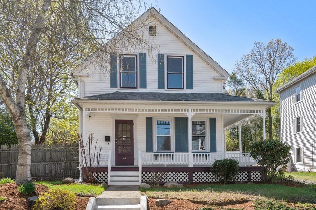 21 Elm Street Webster, MA 01570 - Photo 1 of 39 Gallery Image 1