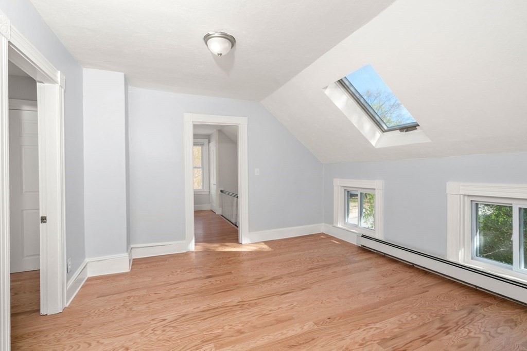 21 Elm Street Webster, MA 01570 - Photo 17 of 39 Gallery Image 17