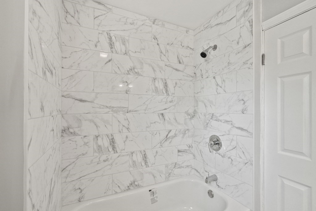 21 Elm Street Webster, MA 01570 - Photo 23 of 39 Gallery Image 23