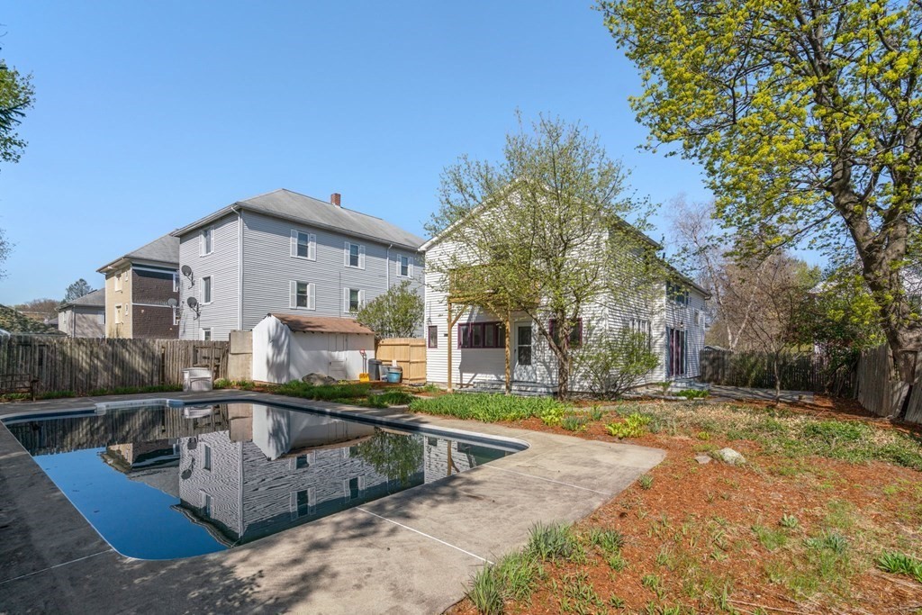 21 Elm Street Webster, MA 01570 - Photo 31 of 39 Gallery Image 31