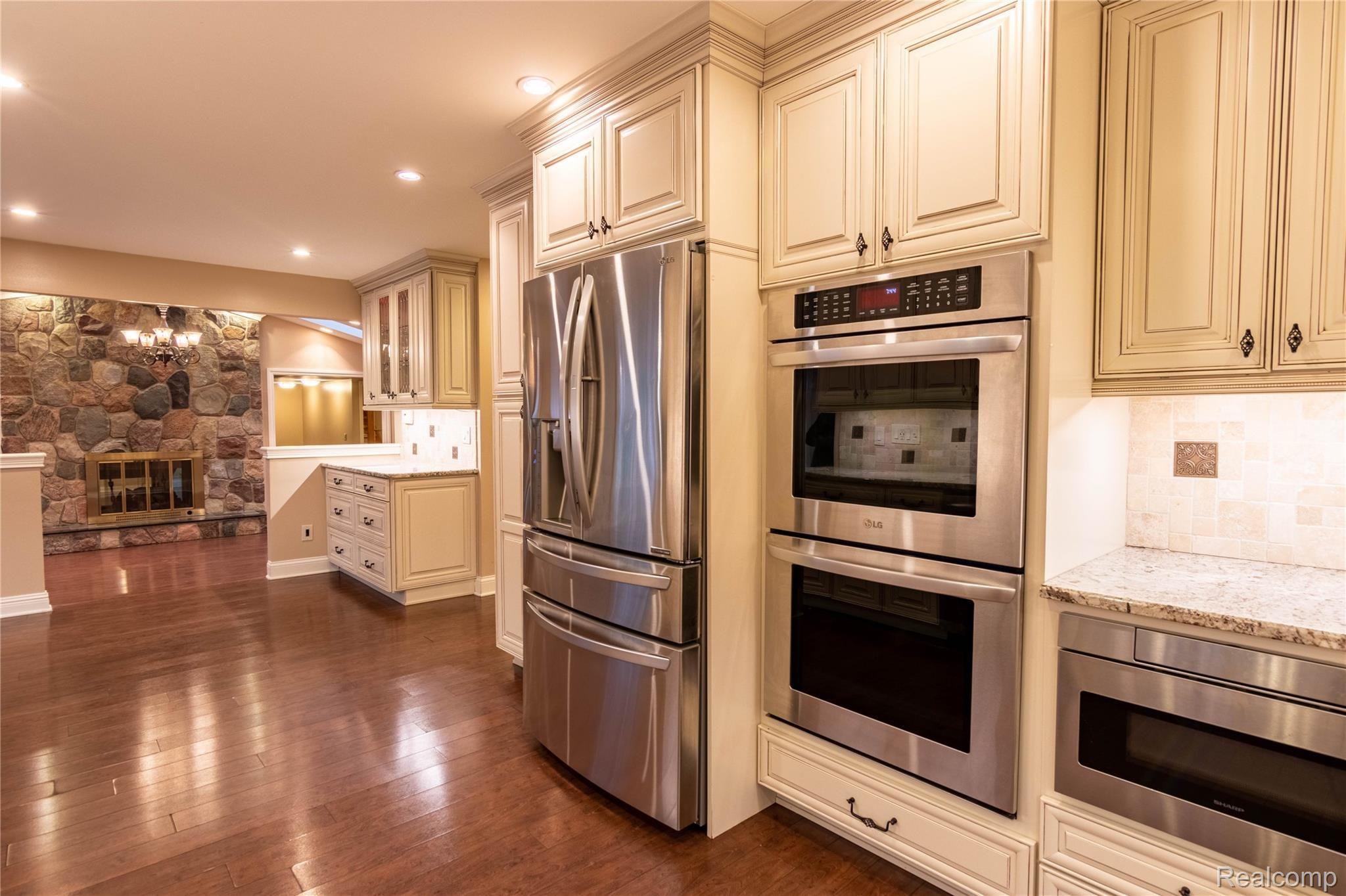 33414 Old Timber Road Farmington, MI 48331 - Photo 9 of 36 28.5