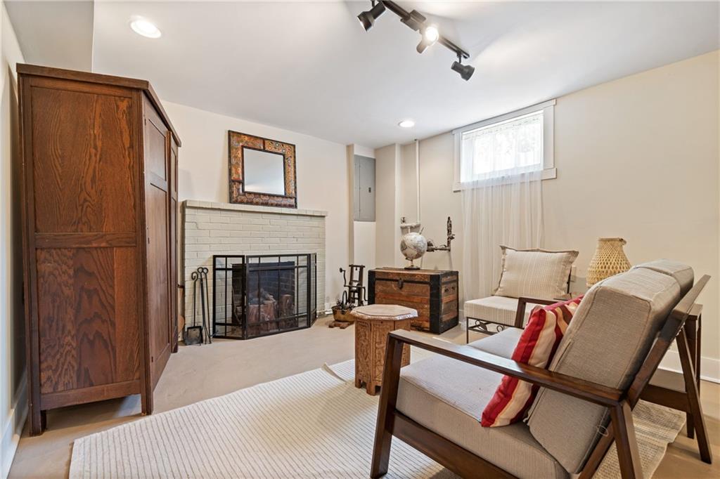 5307 Richland Road Gibsonia, PA 15044 - Photo 33 of 42 Gallery Image 33
