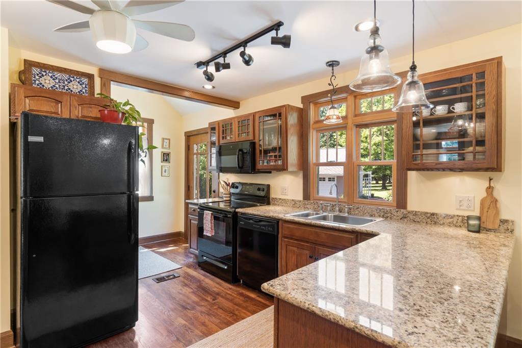 5307 Richland Road Gibsonia, PA 15044 - Photo 9 of 42 Gallery Image 9