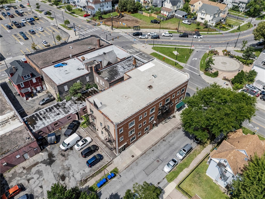 321 Driving Park Avenue Rochester, NY 14613 - Photo 7 of 44 Gallery Image 7