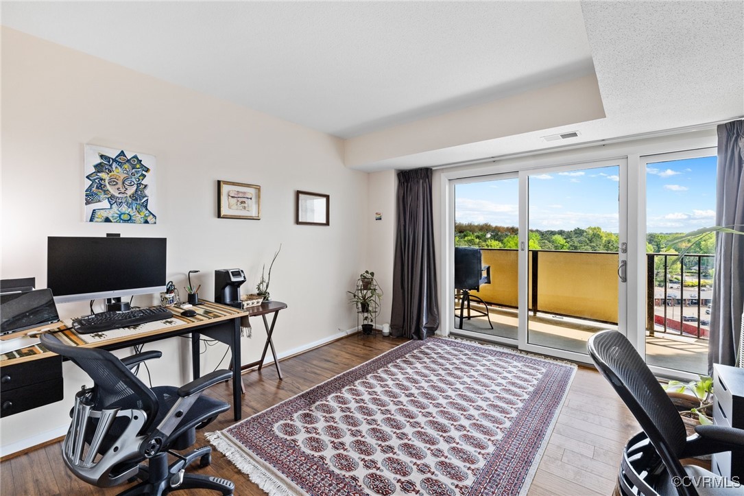 2956 Hathaway Road, Unit U912 Richmond, VA 23225 - Photo 20 of 29 a workspace with furniture and a window