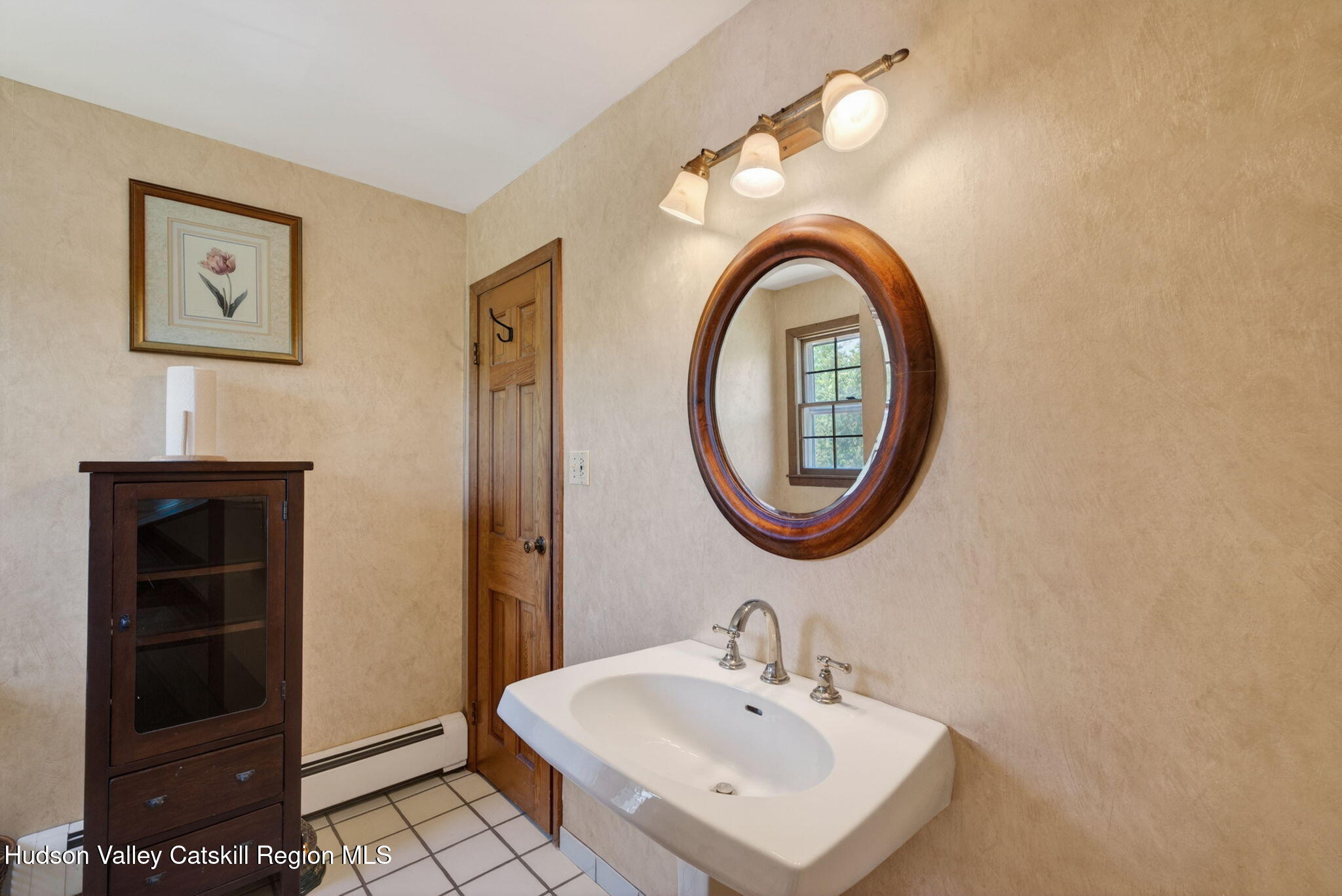2838 Old Kings Road Catskill, NY 12414 - Photo 24 of 57 upstairs full bathroom