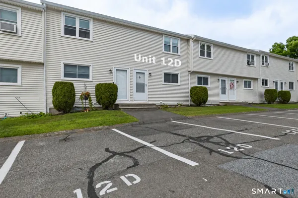 $185,000 | 1081 New Haven Road, Unit 12D, Naugatuck, CT 06770