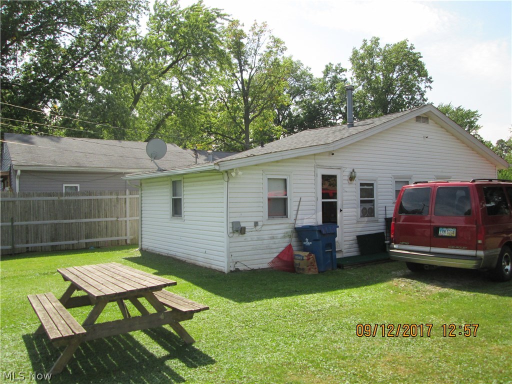 333 Fairfax Road Vermilion, OH 44089 - Photo 3 of 11 Rear elevation