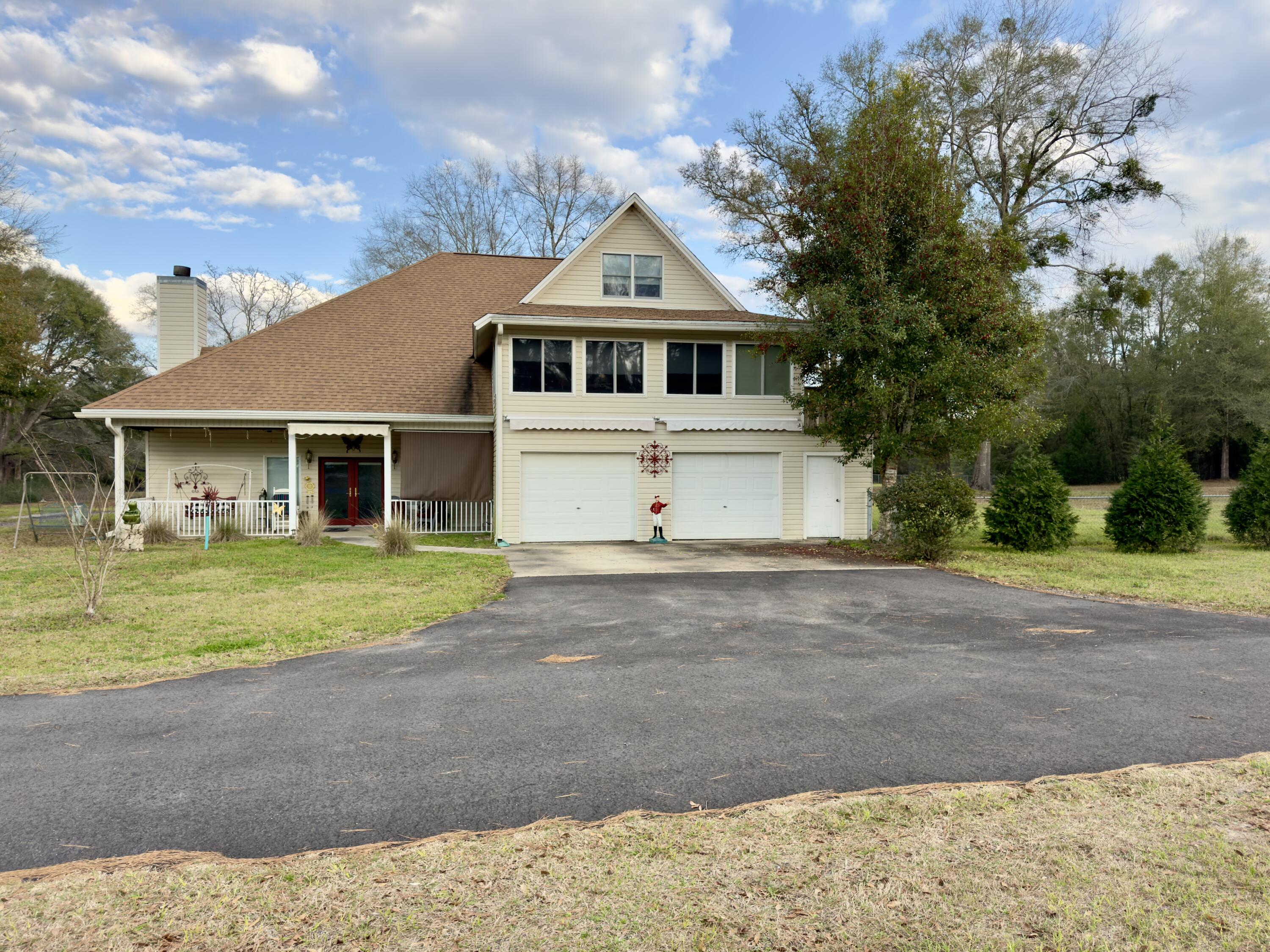 3955 Highway 77 Chipley, FL 32428 - Photo 3 of 52 Front of Home