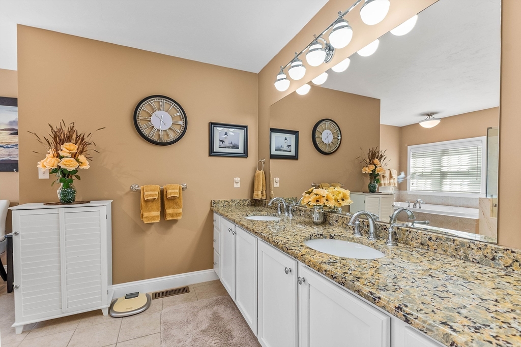 7 Judith Ann Circle, Unit 31 Rehoboth, MA 02769 - Photo 17 of 37