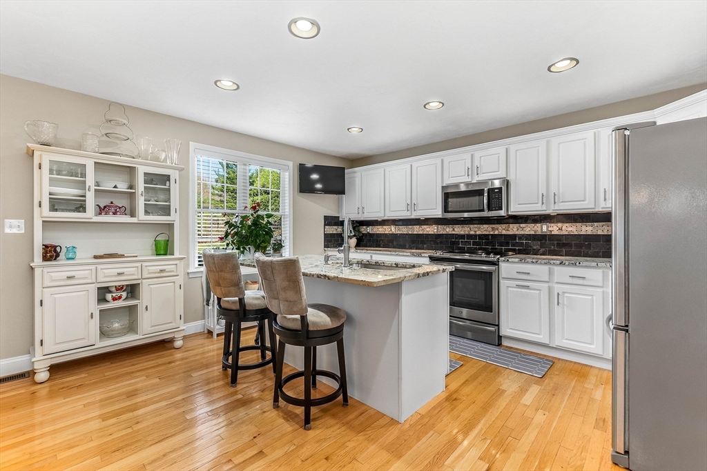 7 Judith Ann Circle, Unit 31 Rehoboth, MA 02769 - Photo 6 of 37