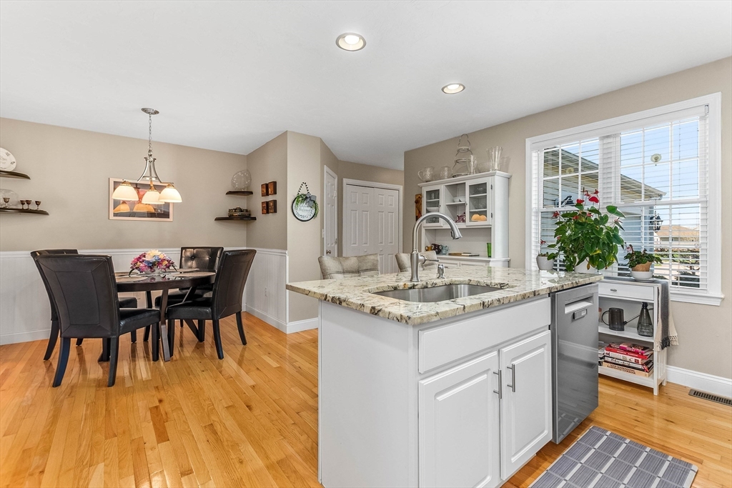 7 Judith Ann Circle, Unit 31 Rehoboth, MA 02769 - Photo 7 of 37