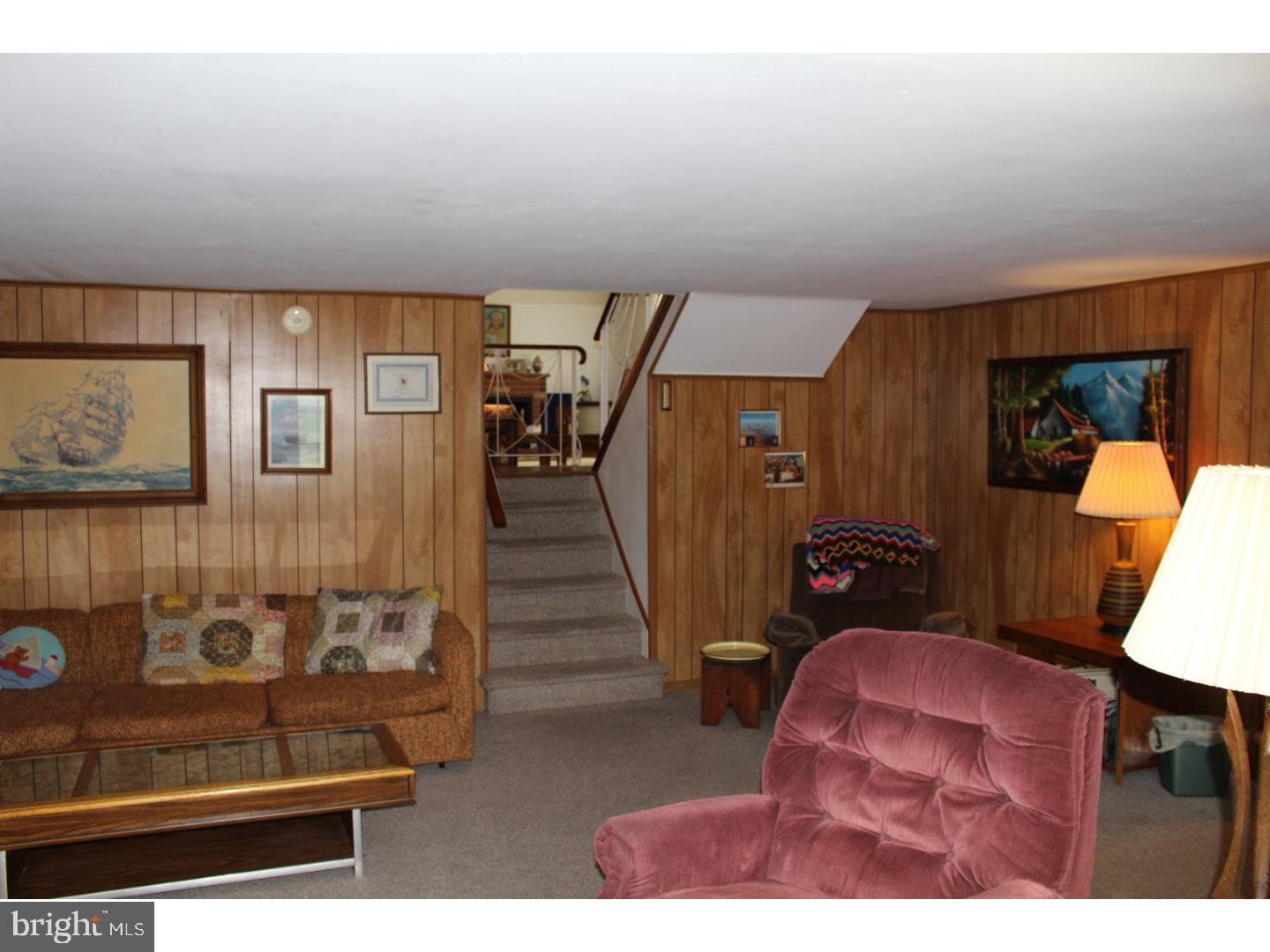 1676 Ludwell Drive Ambler, PA 19002 - Photo 8 of 24 Living Room