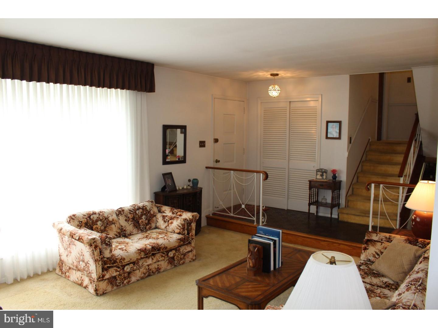 1676 Ludwell Drive Ambler, PA 19002 - Photo 10 of 24 Living Room