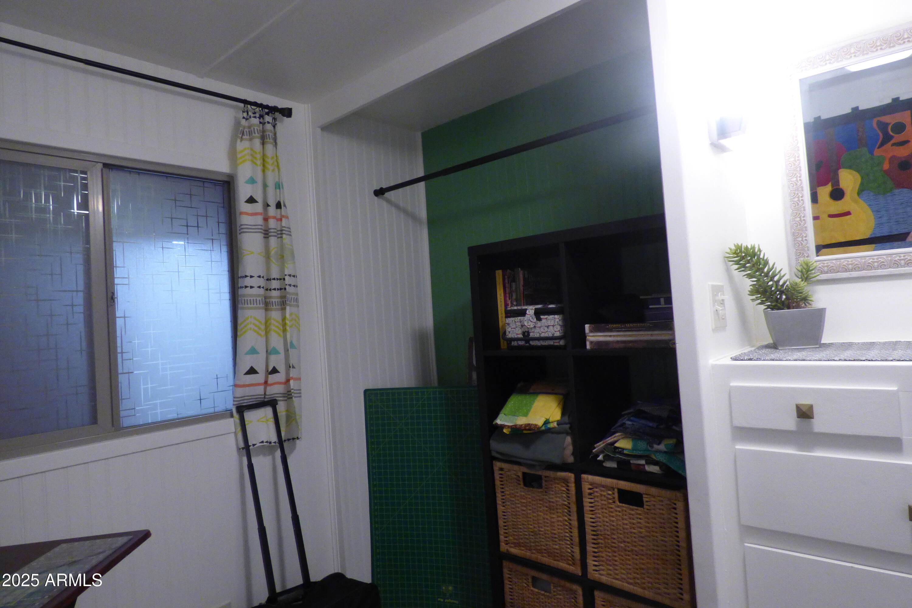 6700 East Thomas Road, Unit 34 Scottsdale, AZ 85251 - Photo 34 of 71 a kitchen with a sink and a refrigerator