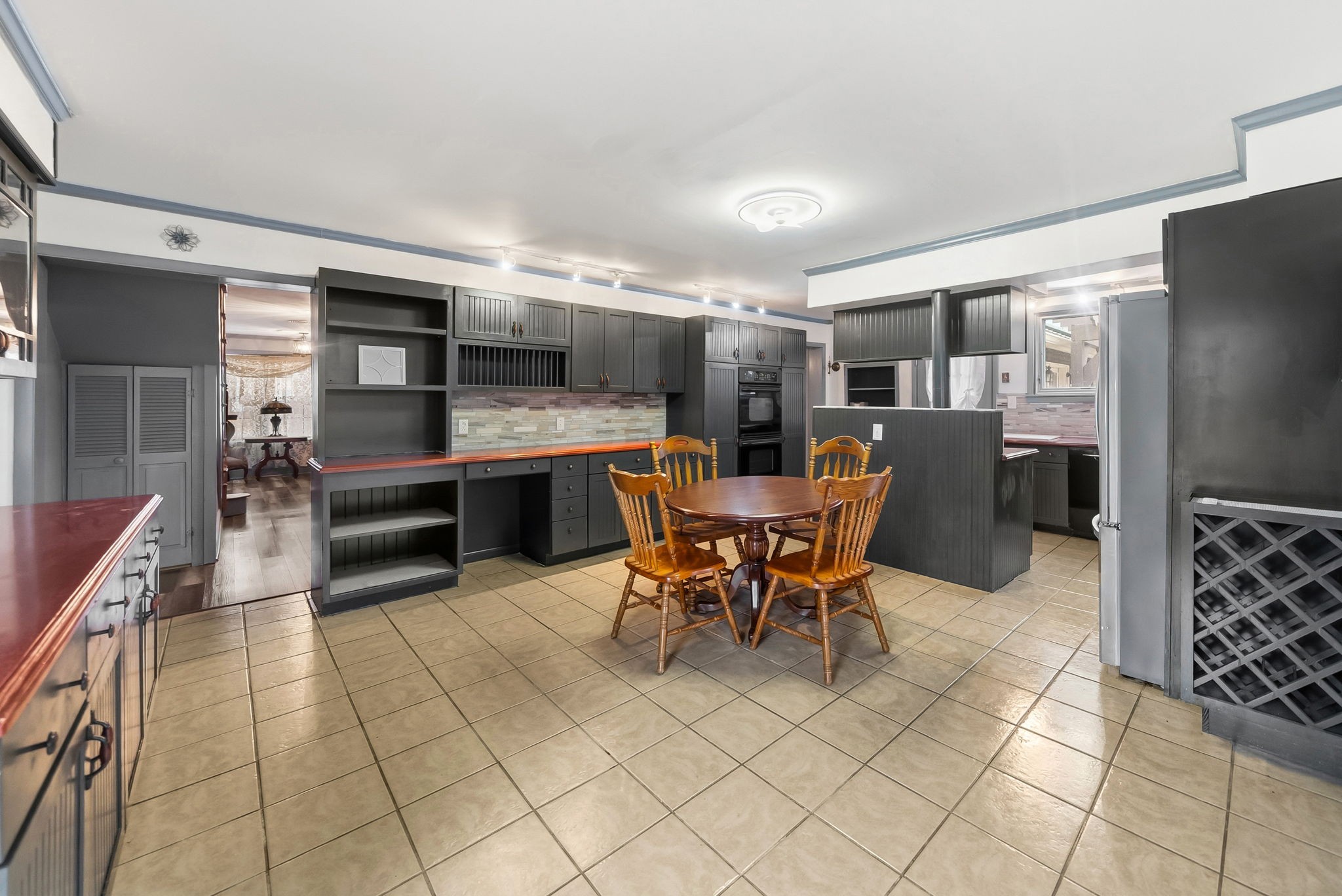 369 Holiday Acres Drive Springville, TN 38256 - Photo 25 of 100 a dining room well furnished