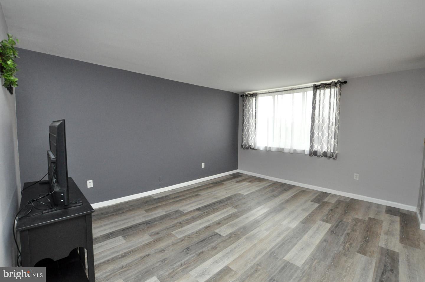 1840 Frontage Road, Unit 607 Cherry Hill, NJ 08034 - Photo 3 of 21 Spacious Living Room.