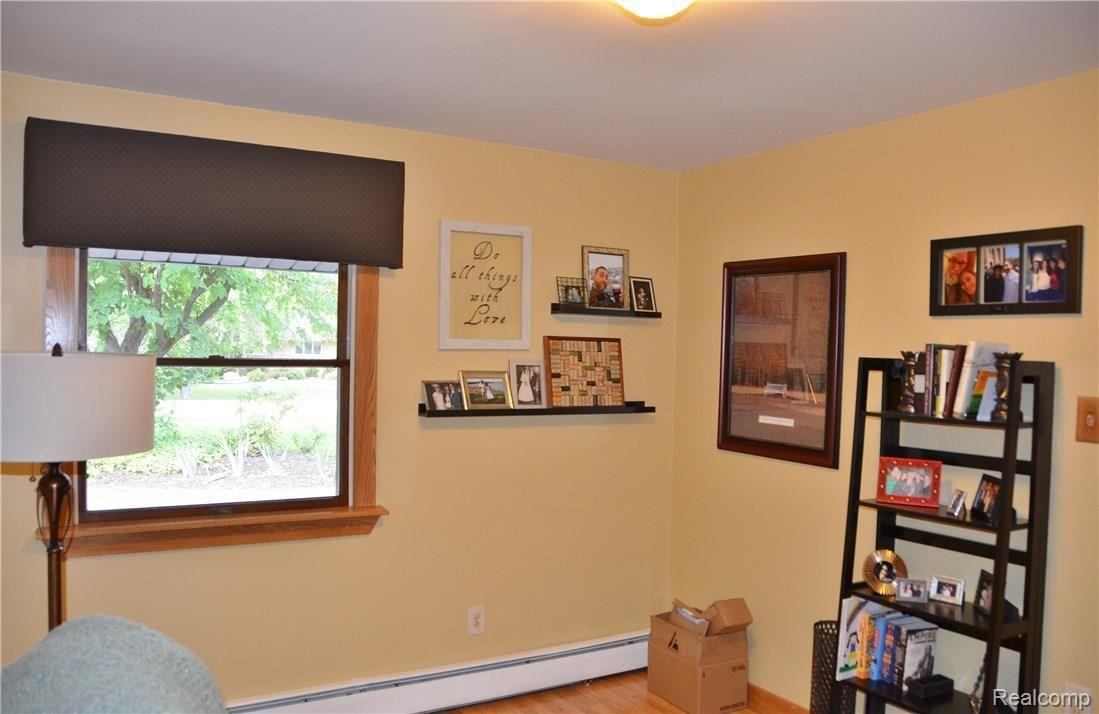9259 Anderson Road Grosse Ile, MI 48138 - Photo 4 of 35 DSC_2643.JPG