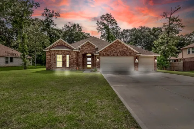 $399,900 | 285 Road 66121 Dayton Tx 77535, Dayton, TX 77535