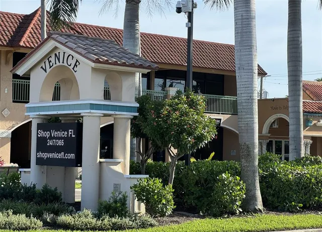 $350,000 | 214 Fair Winds Drive, Unit 214, Nokomis, FL 34275