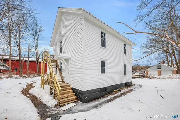 $1,425 | 8 Bancroft Street, Torrington, CT 06790