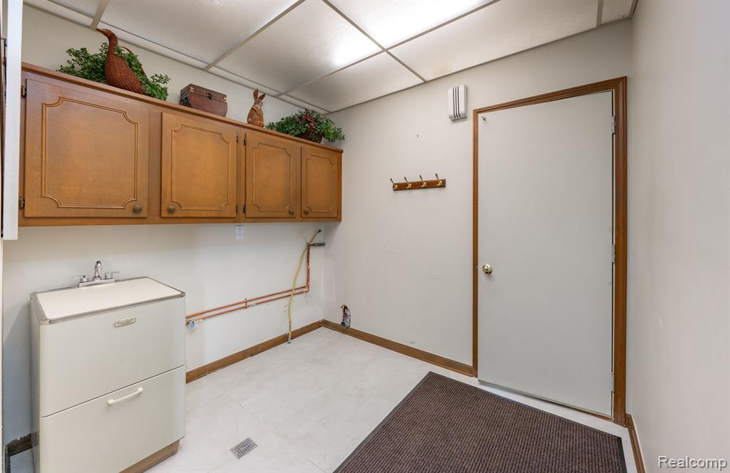 958 Langley Road Rochester Hills, MI 48309 - Photo 22 of 29