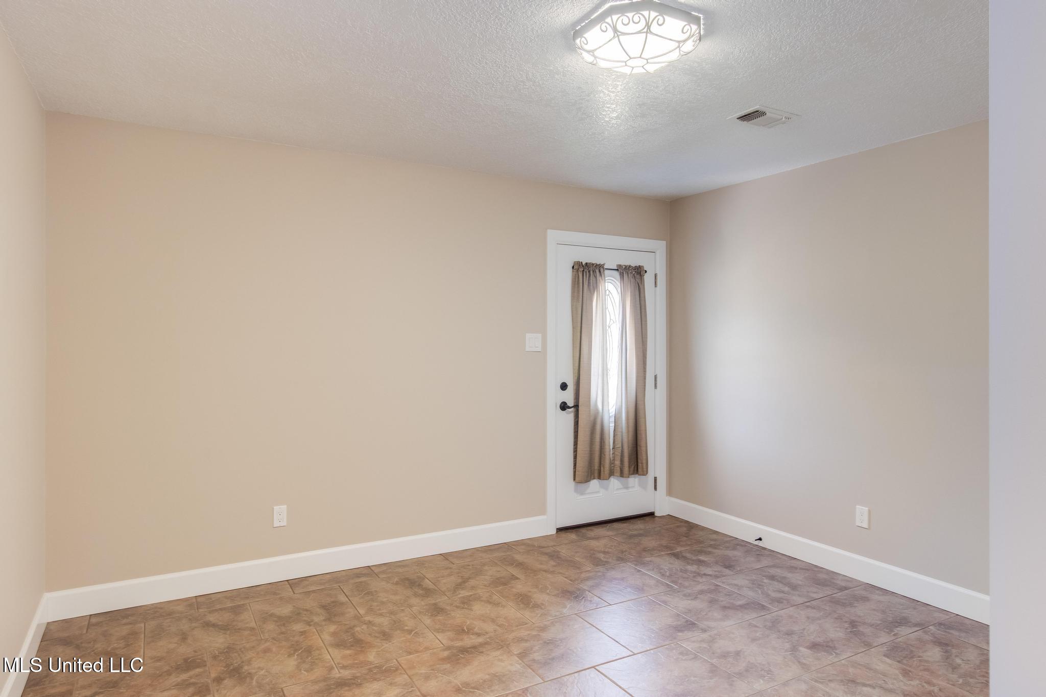 13400 Arguelles Road Vancleave, MS 39565 - Photo 19 of 32 IMG_2141